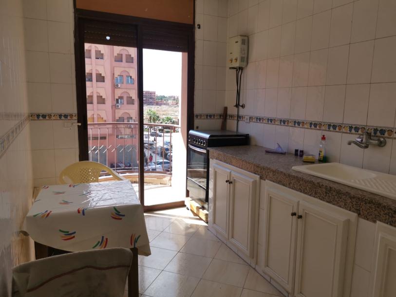 Modern and Comfortable Apartment – Prime Location-8