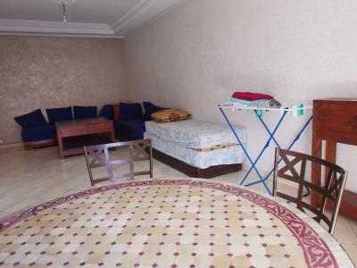 Modern and Comfortable Apartment – Prime Location