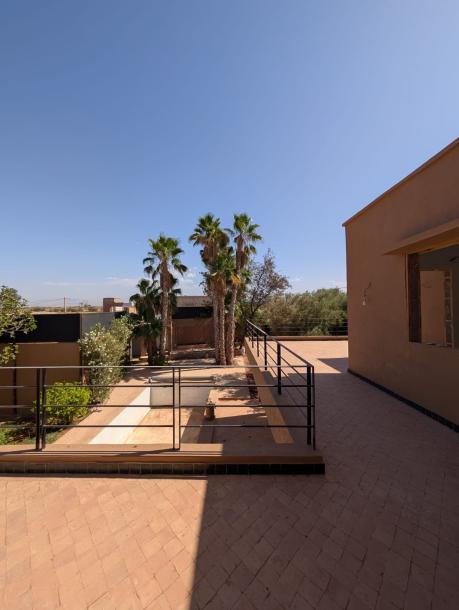 Modern Villa for Sale on the Fez Road – Marrakech-17