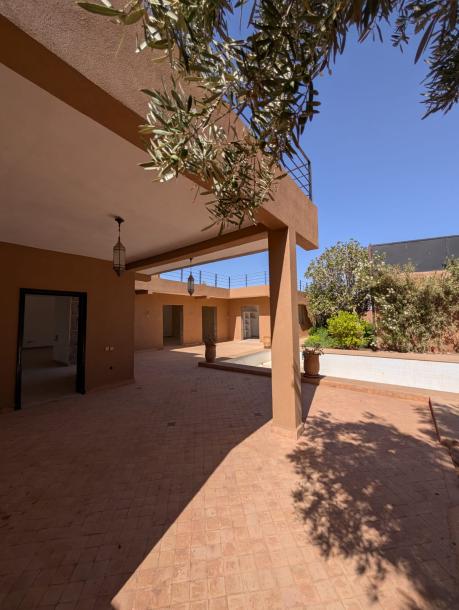 Modern Villa for Sale on the Fez Road – Marrakech-15