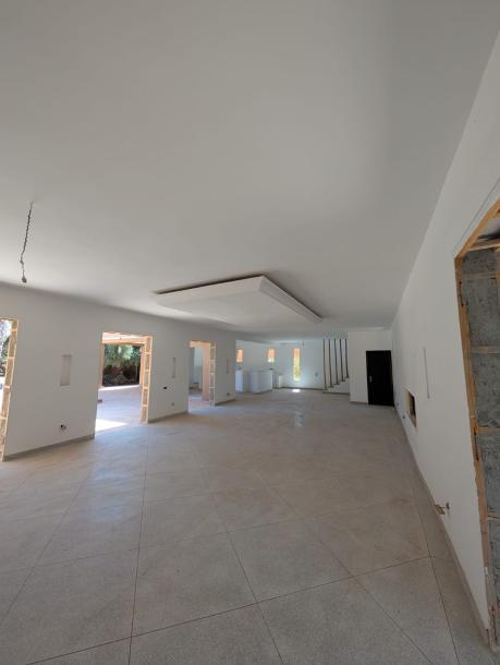 Modern Villa for Sale on the Fez Road – Marrakech-4