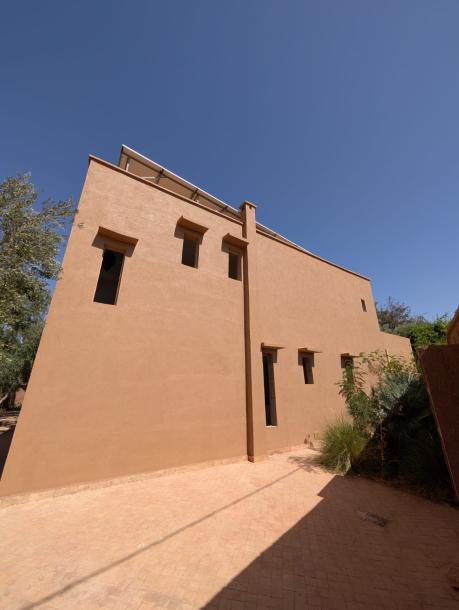 Modern Villa for Sale on the Fez Road – Marrakech-1
