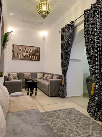 Titled Riad with Pool for Sale – Derb Dabachi, Marrakech