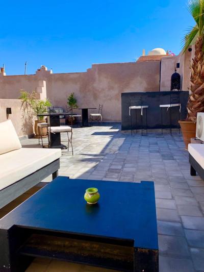 Titled Riad with Pool for Sale – Derb Dabachi, Marrakech
