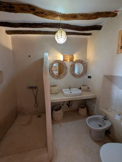 Exceptional Villa for Sale – Route de Fès