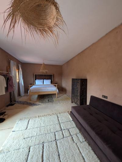 Exceptional Villa for Sale – Route de Fès