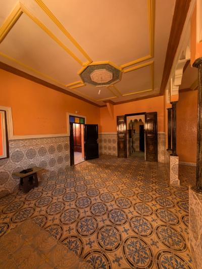 Riad Titré à renover - Quartier Bab Taghzout