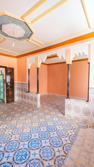 Riad Titré à renover - Quartier Bab Taghzout